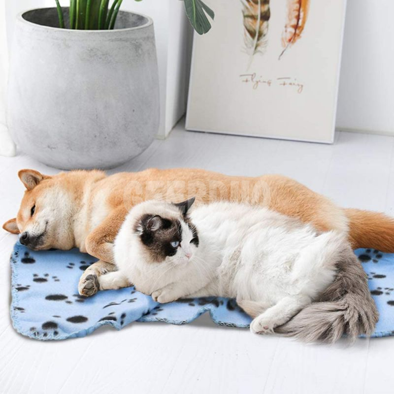Warm Paw Print Blanket Bed Cover for Dogs and Cats GRDDK-4